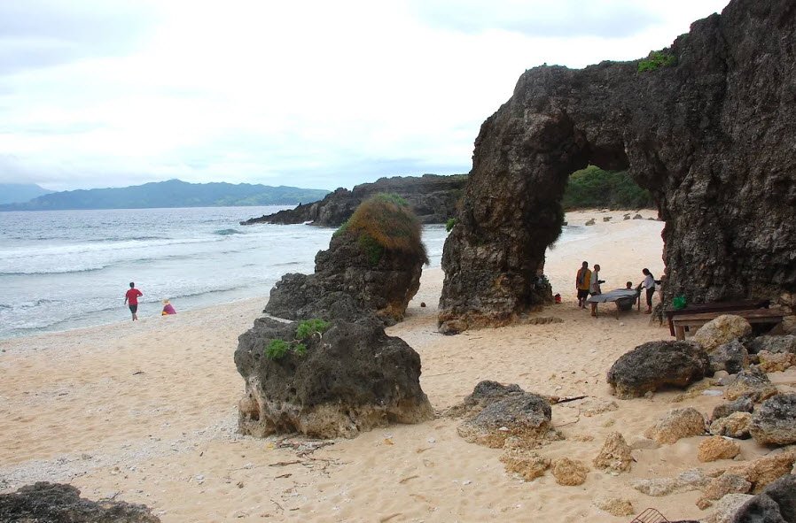 Nakabuang Cave, Philippines